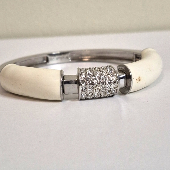 Lia Sophia Bracelet Silver White with some Bling Bangle - Picture 3 of 6
